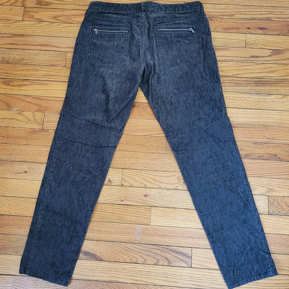 Eddie Bauer Modern Fit Slim Leg Corduroy Jeans - Picture 2 of 9